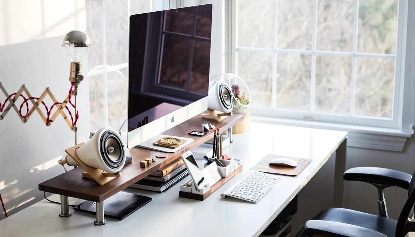 Computer, keyboard and apple
